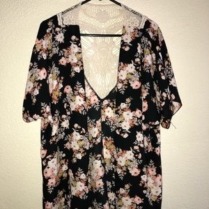 BLACK FLORAL KIMONO RUE21
